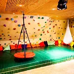 - Membership Required! Albergue